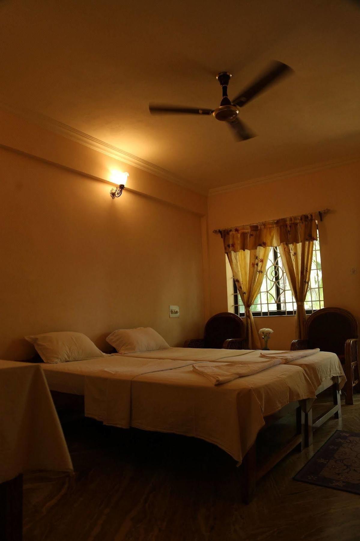Sea View Resort Patnem Beach Bagian luar foto