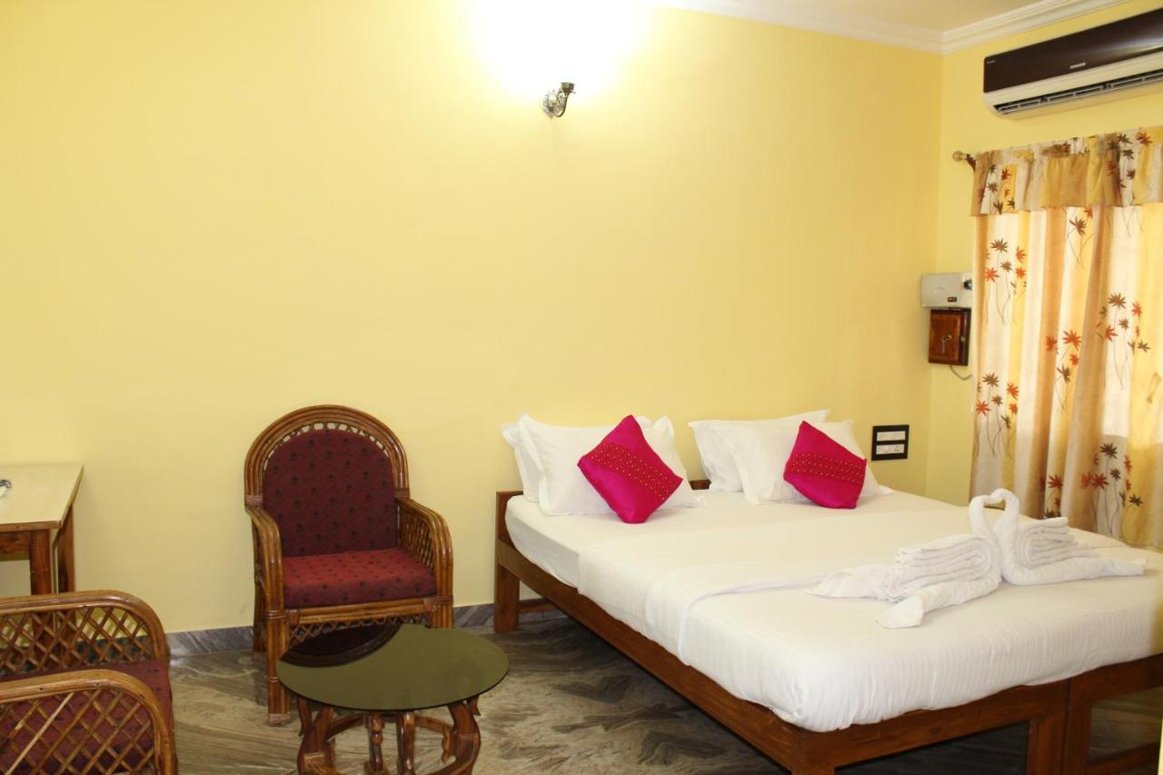 Sea View Resort Patnem Beach Bagian luar foto